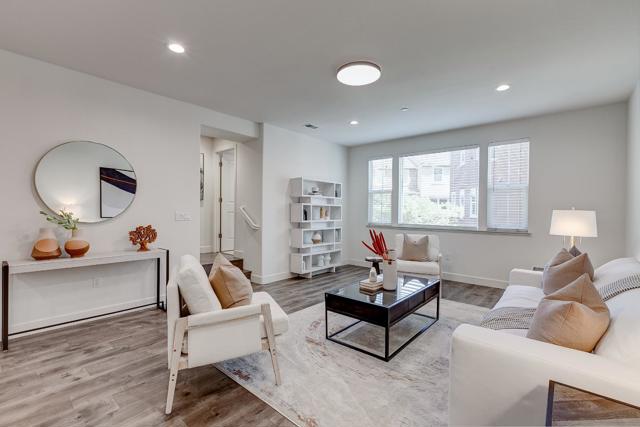 38924 Lemongrass Way, Newark CA: https://media.crmls.org/mediaz/35223ff9-6f13-4b71-8cac-79f96704149c.jpg