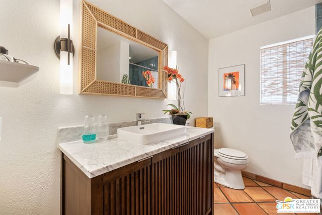 2336 N Girasol Avenue, Palm Springs CA: https://media.crmls.org/mediaz/3523f269-3fbb-4951-b087-046feb8474b0.jpg