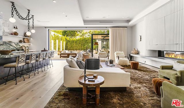 Drew Fenton | 324 S Medio Drive Los Angeles CA | MLS: 7084103