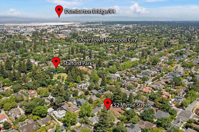 52 Myrtle Street, Redwood City CA: https://media.crmls.org/mediaz/3528fae1-a53c-43fd-9561-44a4fbeb0464.jpg