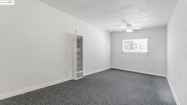 528 LA PRENDA DRIVE, Oakland CA: https://media.crmls.org/mediaz/35298109-f51c-48ab-9470-94574f97ee1e.jpg