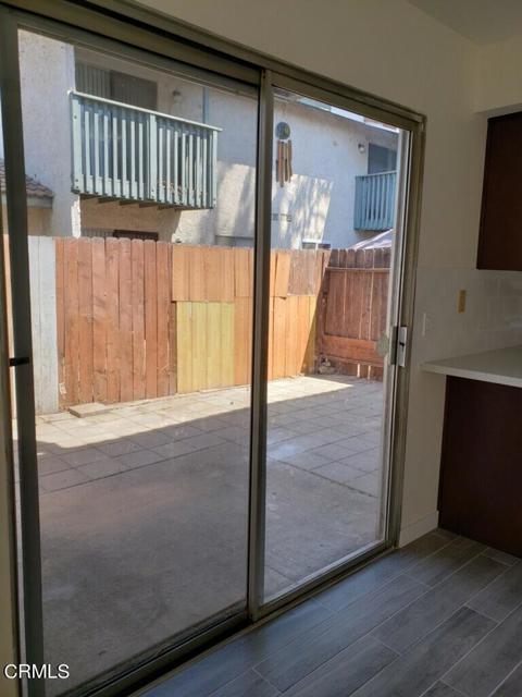 Detail Gallery Image 10 of 14 For 102 E Ventura St a,  Santa Paula,  CA 93060 - 3 Beds | 1/1 Baths