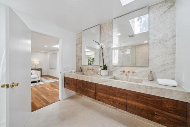 2 Thistle Street, Portola Valley CA: https://media.crmls.org/mediaz/352af7ed-057e-473c-9f06-7d0532be4f17.jpg