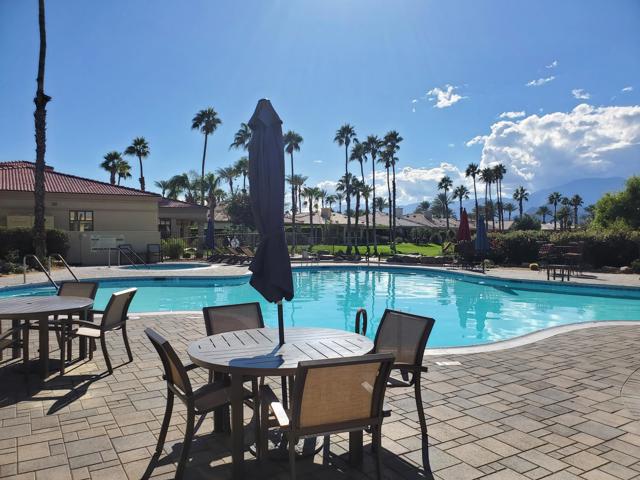 80170 Royal Birkdale Drive, Indio CA: https://media.crmls.org/mediaz/352c3b2a-5be0-42d0-812b-24b69fe73764.jpg