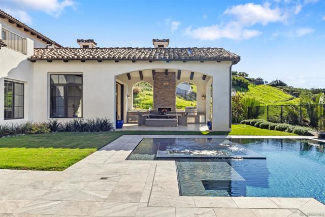 7545 Top O The Morning Way, San Diego CA: https://media.crmls.org/mediaz/352c3ce8-0623-4d43-bbad-5ddd91c4f29b.jpg