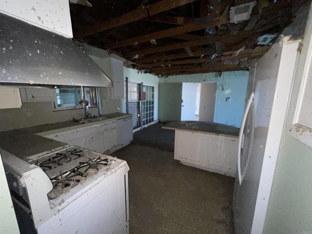 Detail Gallery Image 36 of 36 For 570 S Lyon Ave, Hemet,  CA 92543 - 2 Beds | 2 Baths