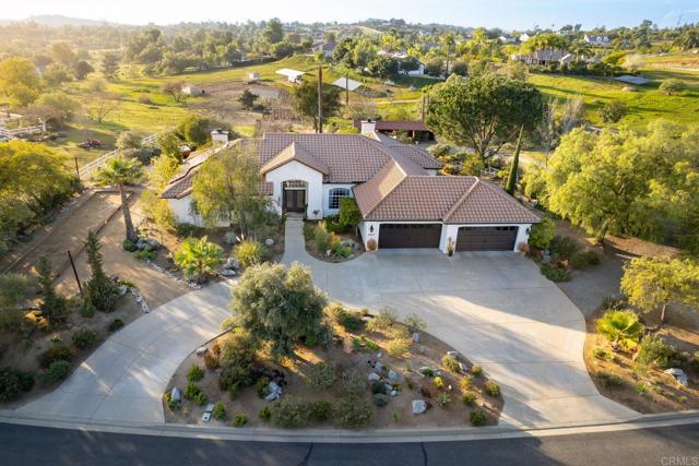 Detail Gallery Image 3 of 58 For 30837 Palomar Vista Dr, Valley Center,  CA 92082 - 4 Beds | 3 Baths