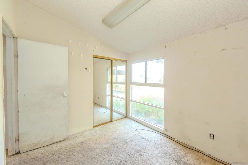 2564 Marathon Dr - photo 15