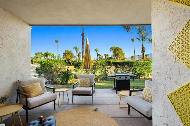 2501 N Whitewater Club Drive, Palm Springs CA: https://media.crmls.org/mediaz/352e77d0-0880-41d7-a400-339684ded4ed.jpg