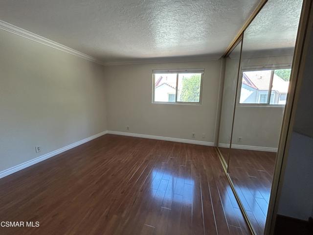 354 Via Colinas, Thousand Oaks CA: https://media.crmls.org/mediaz/352e8bf1-41c3-40b4-91dc-6a1a8dc3af3c.jpg