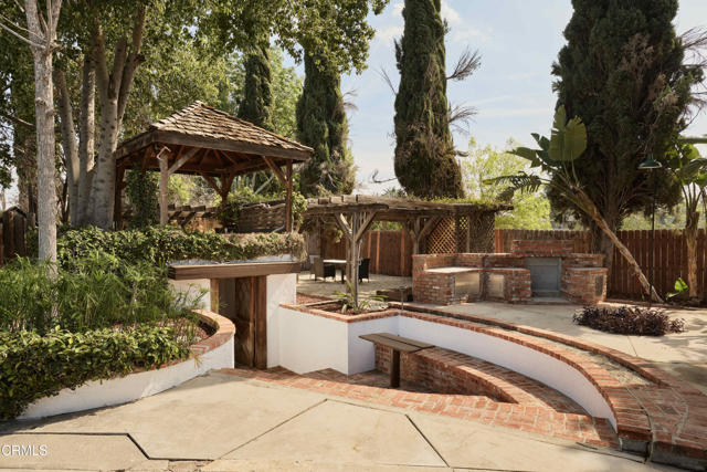 6900 Lurline Avenue, Los Angeles CA: https://media.crmls.org/mediaz/352eb107-75ff-41d2-b688-b0d6fbf6159f.jpg