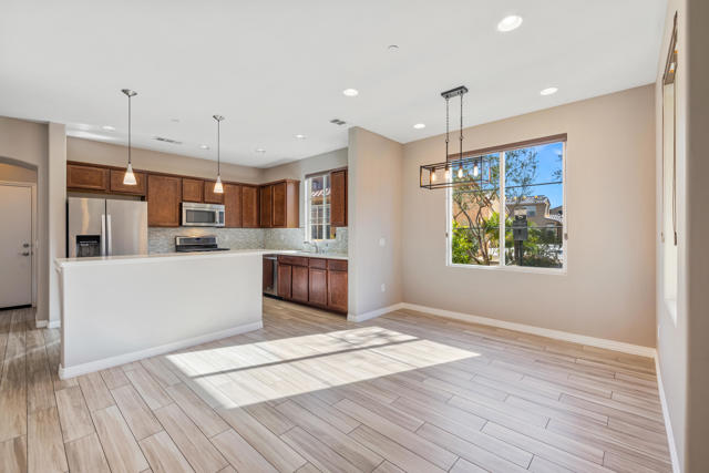 Image 14 of 57 For 80025 Silver Sage Lane