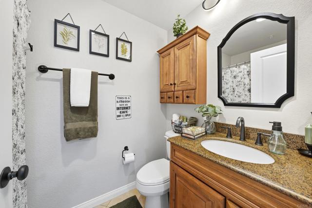 Detail Gallery Image 12 of 21 For 2083 Lakeridge Cir #104,  Chula Vista,  CA 91913 - 2 Beds | 2 Baths