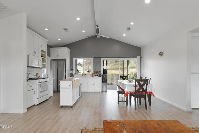 Detail Gallery Image 68 of 75 For 11666 Santa Rosa Rd, Camarillo,  CA 93012 - 10 Beds | 4/2 Baths