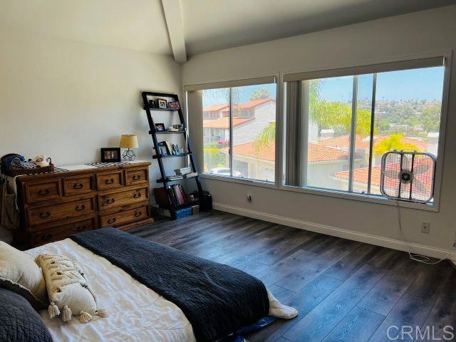 2520 Navarra Drive, Carlsbad CA: https://media.crmls.org/mediaz/35306a87-6360-48b1-9aa5-278b52c64e3b.jpg