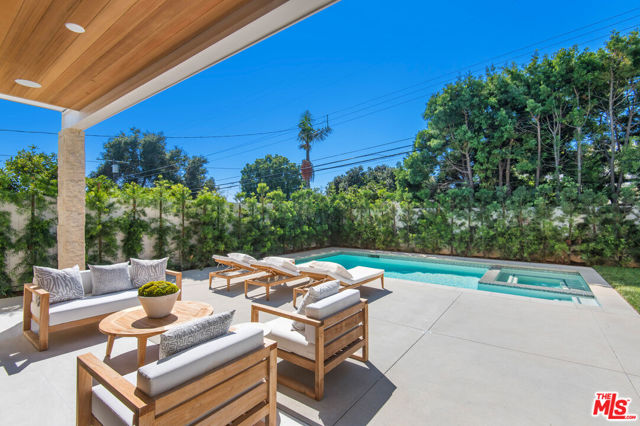 Drew Fenton | 1047 Kagawa Street Pacific Palisades CA | MLS: 6904849