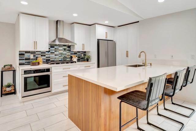 Home for Sale in Bonita