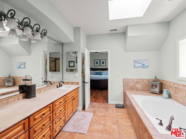 520 Elena Avenue, Redondo Beach, California 90277, 4 Bedrooms Bedrooms, ,2 BathroomsBathrooms,Residential,For Sale,Elena,25537523