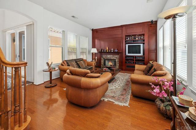 Detail Gallery Image 10 of 45 For 3971 via Cangrejo, San Diego,  CA 92130 - 4 Beds | 3 Baths