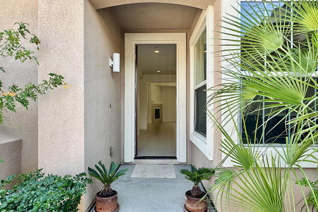 1247 Oro, Palm Springs CA: https://media.crmls.org/mediaz/353297f2-a1a9-4ac3-9159-e0efe65cd431.jpg