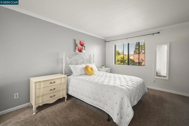 1411 Marchbanks Dr, Walnut Creek CA: https://media.crmls.org/mediaz/35334398-7ce4-4538-a570-071b5be60d81.jpg