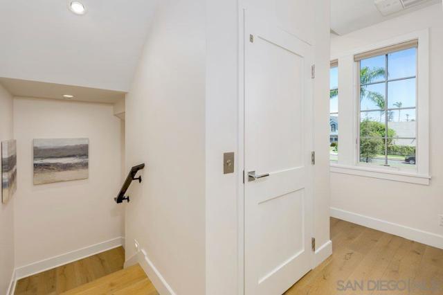 Image 38 of 75 For 478 Orange Ave