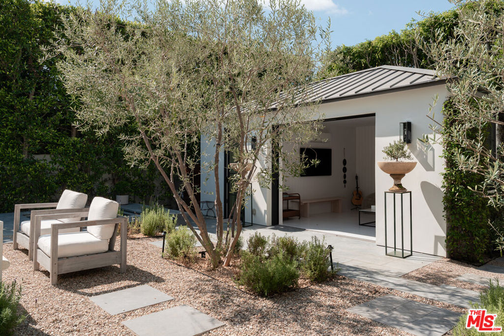 MLS #25602681 image #37