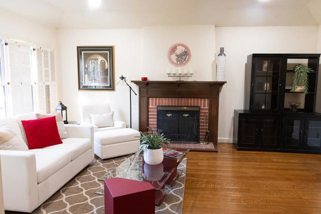 1541 Maple Street, San Mateo CA: https://media.crmls.org/mediaz/3534e5f1-3936-4316-9e84-c63e8b4aca32.jpg