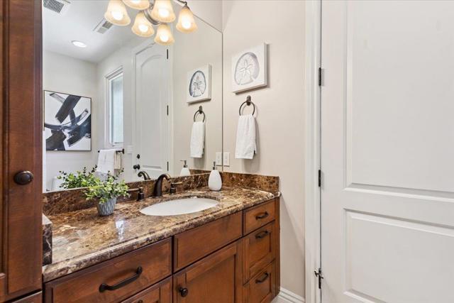 17820 Daves Avenue, Monte Sereno CA: https://media.crmls.org/mediaz/3534e91f-3a64-4b13-82b7-6a26f3d67526.jpg