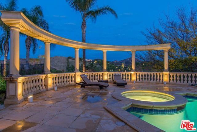 3855 BRUNSTON Court, Westlake Village CA: https://media.crmls.org/mediaz/3535202a-a6f1-43e7-b97f-f6b36c36672e.jpg