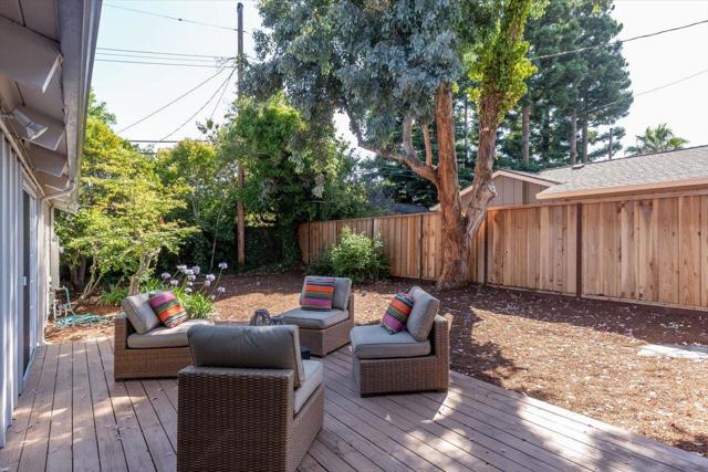 3325 Saint Michael Drive, Palo Alto CA: https://media.crmls.org/mediaz/353745eb-c270-4429-8066-c083d9d81e41.jpg