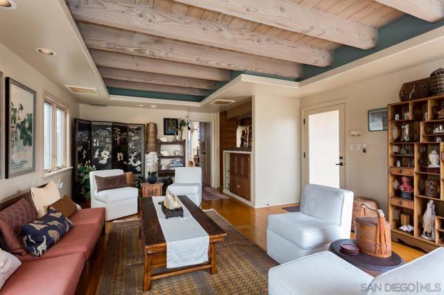 722 724 San Luis Rey Place, San Diego CA: https://media.crmls.org/mediaz/35389688-89e6-4a52-8ec1-12981eb65b15.jpg