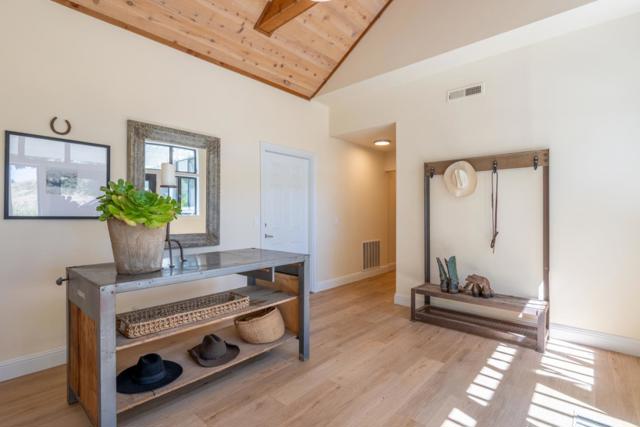 31315 Via La Naranga, Carmel Valley CA: https://media.crmls.org/mediaz/353899dc-4643-4100-8bdb-0f1a603c3804.jpg