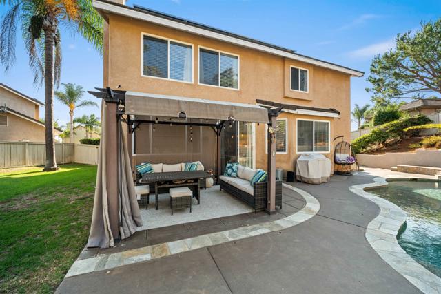 1312 Summer Ct, Vista CA: https://media.crmls.org/mediaz/3538b3dd-0a5f-49b3-b9ba-6b86ab9a7342.jpg