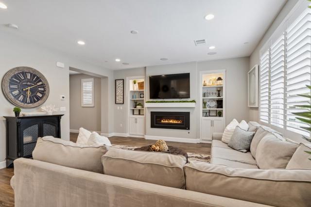 2610 Lighthouse Lane, Marina CA: https://media.crmls.org/mediaz/353a1ae1-9256-47c9-aad8-b0d1765bbf74.jpg