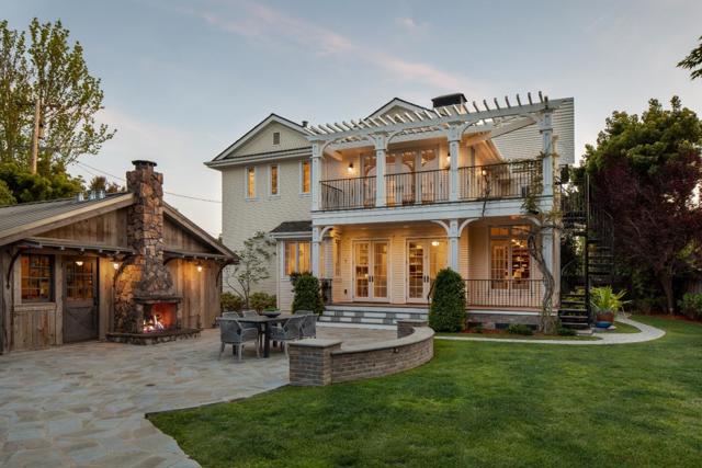 161 Primrose Way, Palo Alto CA: https://media.crmls.org/mediaz/353abece-4153-4974-85a5-1f5fc43a4622.jpg