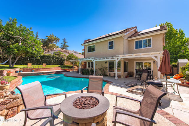 3581 Rachael Avenue, Simi Valley CA: https://media.crmls.org/mediaz/353b5f52-9b9d-46dd-9b14-5d8da6b7d4f7.jpg