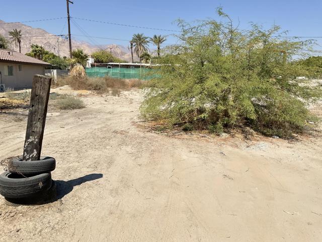 3867 Palo Verde Drive, Thermal CA: https://media.crmls.org/mediaz/353c47dd-2ca5-4dd9-9016-cce379ab95f5.jpg