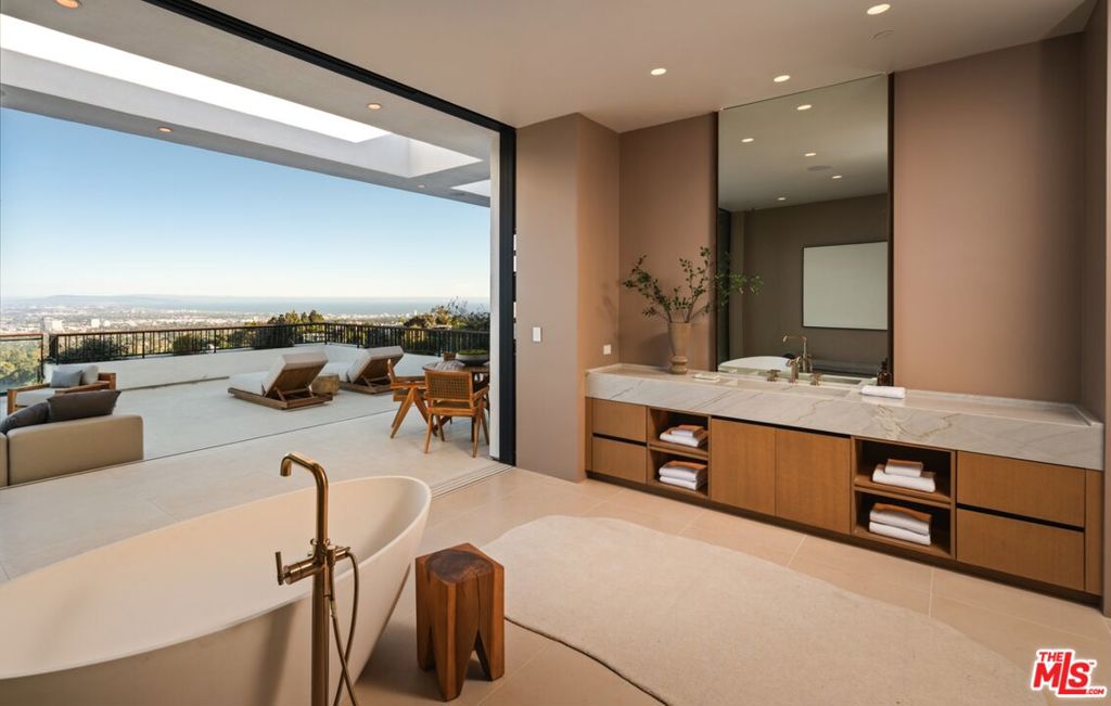 MLS #25570957 img 24