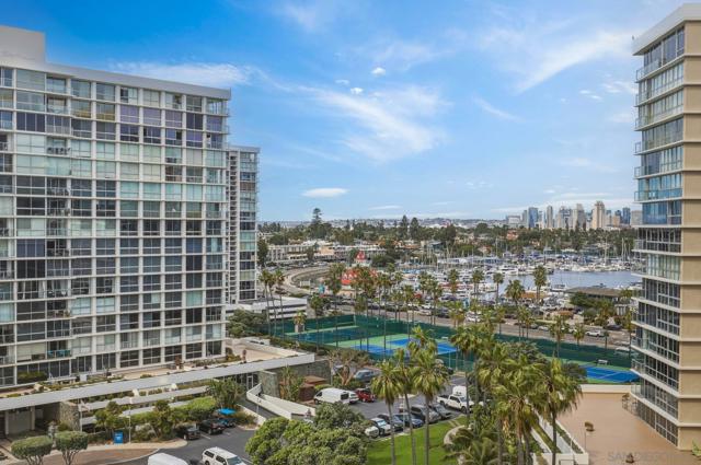 1760 Avenida Del Mundo, Coronado CA: https://media.crmls.org/mediaz/3541d465-def6-4434-aaf2-9a2d99ecd9fe.jpg