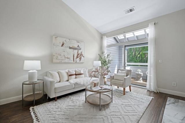 1735 Parkview Green Circle, San Jose CA: https://media.crmls.org/mediaz/3542369d-a822-4b43-9713-56dc290e59fd.jpg