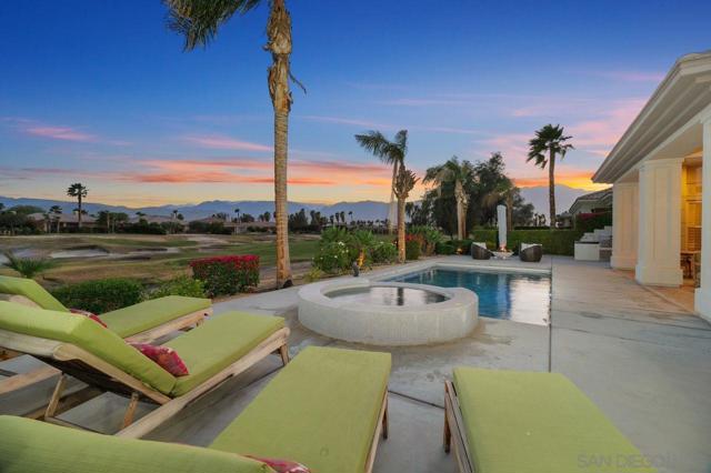38 Calle Del Norte, Rancho Mirage CA: https://media.crmls.org/mediaz/35432ff0-7d54-4f79-a9ef-69926298bcf5.jpg