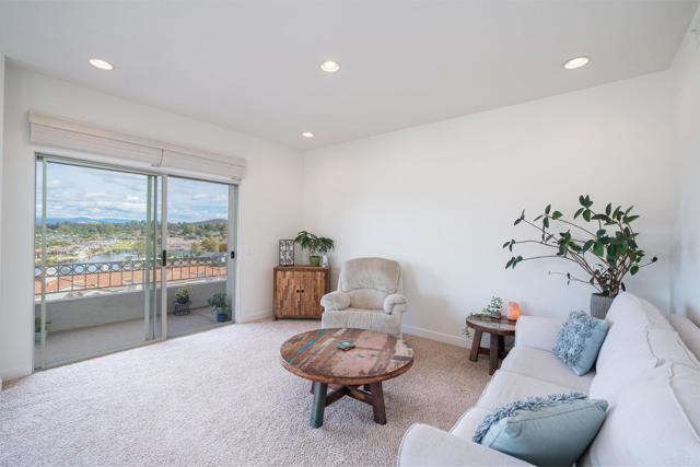 Detail Gallery Image 5 of 26 For 1526 via Risa, San Marcos,  CA 92078 - 3 Beds | 2 Baths