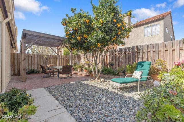 5837 Cochran Street, Simi Valley CA: https://media.crmls.org/mediaz/3543ba9a-6f16-49c4-b3c3-da3d36801b73.jpg