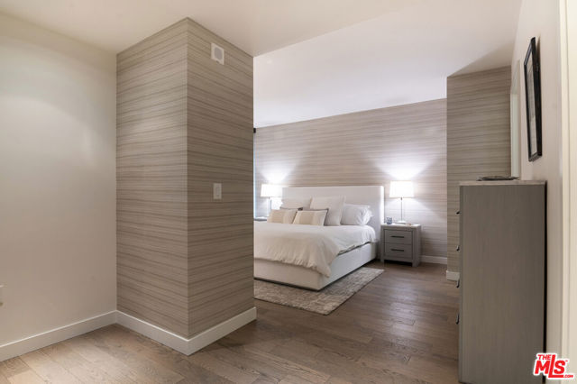 1755 Ocean Avenue, Santa Monica CA: https://media.crmls.org/mediaz/35451f2c-8dd0-48c9-bfaa-c63c3c88f9c4.jpg