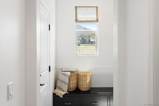 Image 26 of 50 For 2984 Hayloft Pl