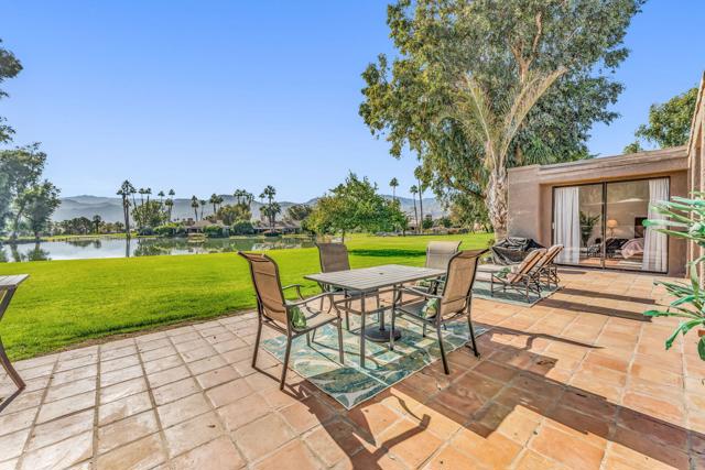 511 Desert West Drive, Rancho Mirage CA: https://media.crmls.org/mediaz/3545c3cc-f9ba-4066-9a03-f05fd024779a.jpg
