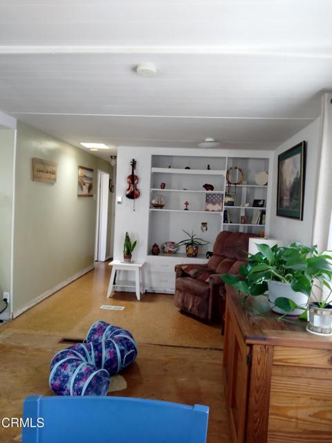 3900 E Main Street, Ventura CA: https://media.crmls.org/mediaz/3546ccd1-bb4c-4ebd-84ac-b248849e0e60.jpg