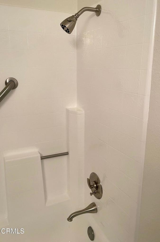 MLS #V1-33072 image #11