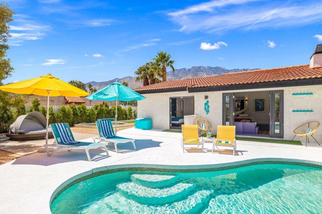 1862 N Nogales Way, Palm Springs CA: https://media.crmls.org/mediaz/35483966-cb69-4d6e-83e3-8e08990391ae.jpg